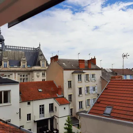 Le Chic Broc Ground Apartment Vichy Exterior photo